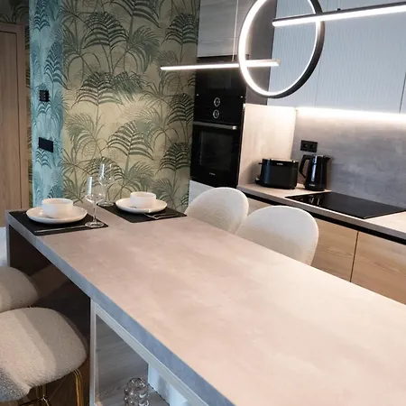 R78 Luxury Apartman2 *