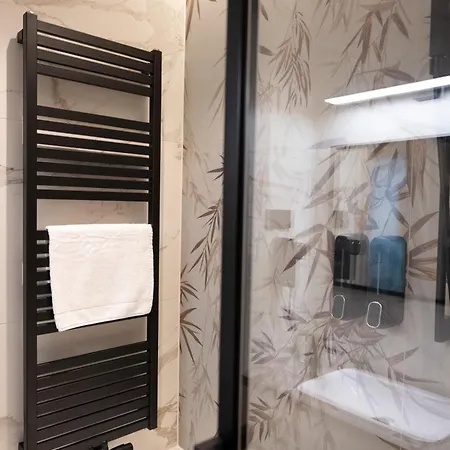 Lägenhet R78 Luxury Apartman2 *