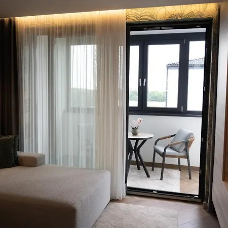 R78 Luxury Apartman2 *